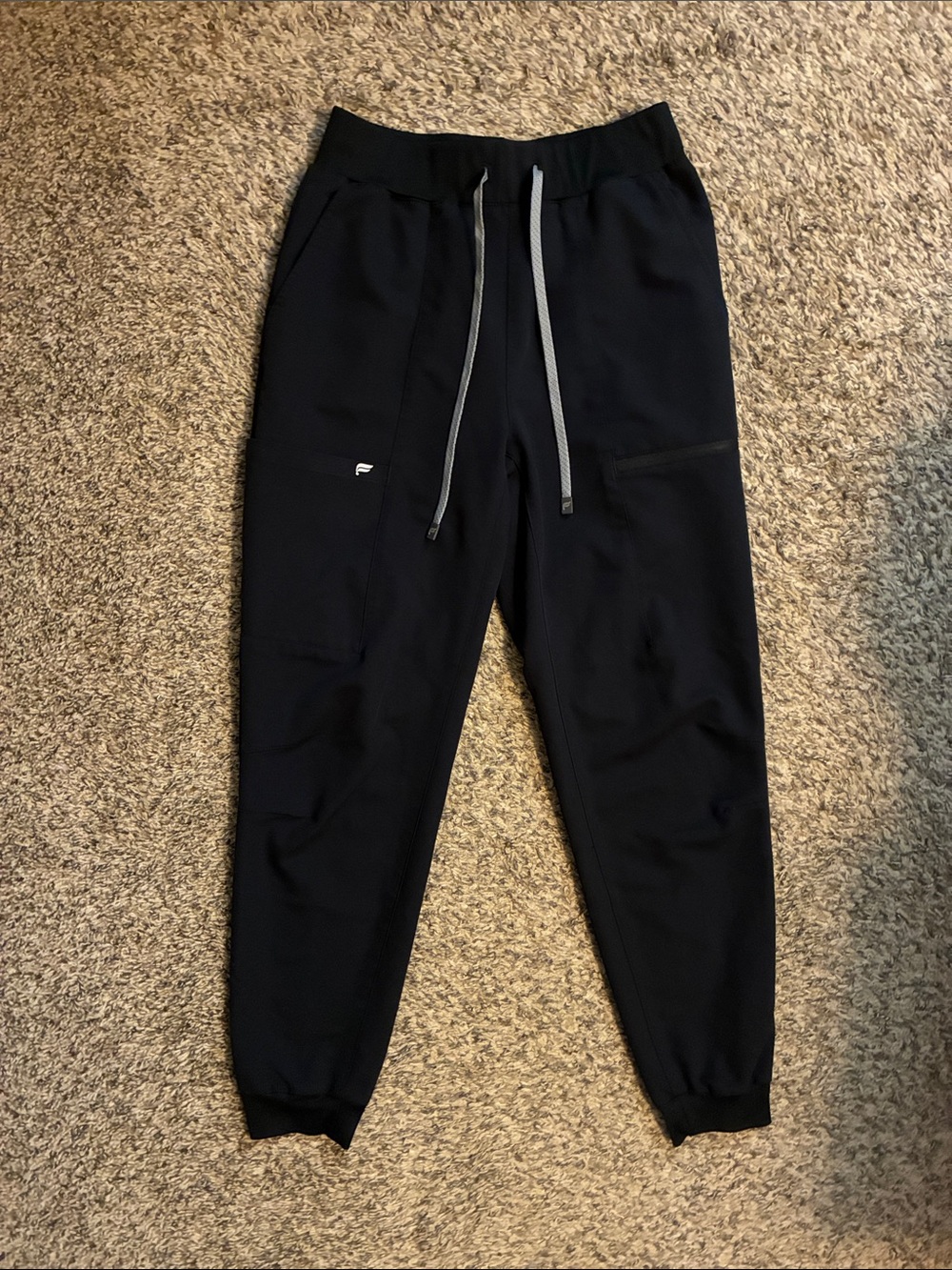 Fabletics on call scrub joggers- size small